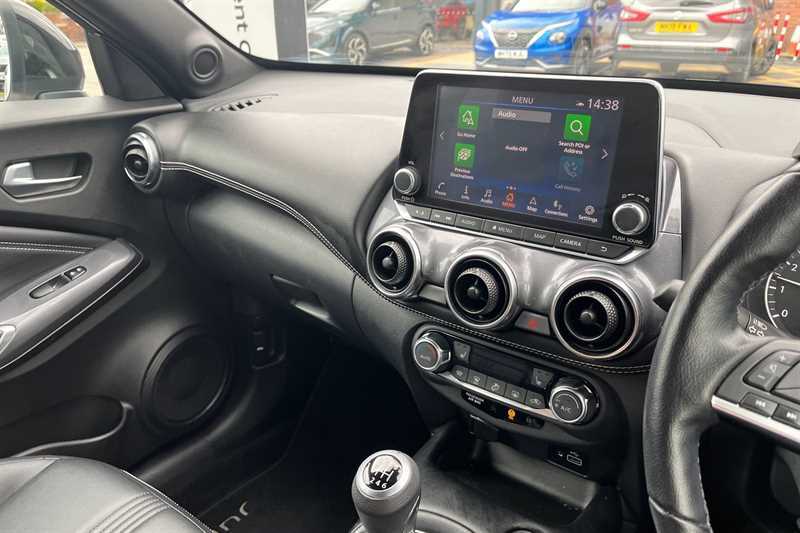 Nissan Juke 1.0 Dig-t 114 Tekna MT73URZ White #6