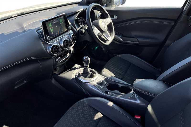 Nissan Juke 1.0 Dig-t 114 N-connecta BL23HGZ White #2