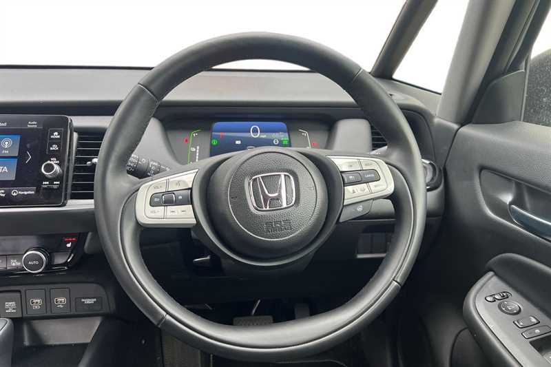 Honda Jazz 1.5 I-mmd Hybrid Crosstar Advance Ecvt LJ75VJC White #4