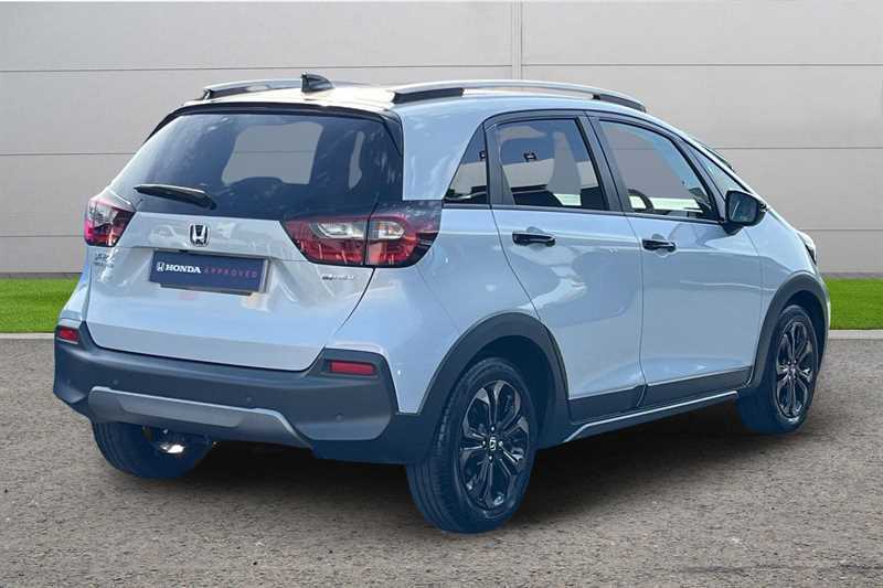 Honda Jazz 1.5 I-mmd Hybrid Crosstar Advance Ecvt LJ75TYT White #3
