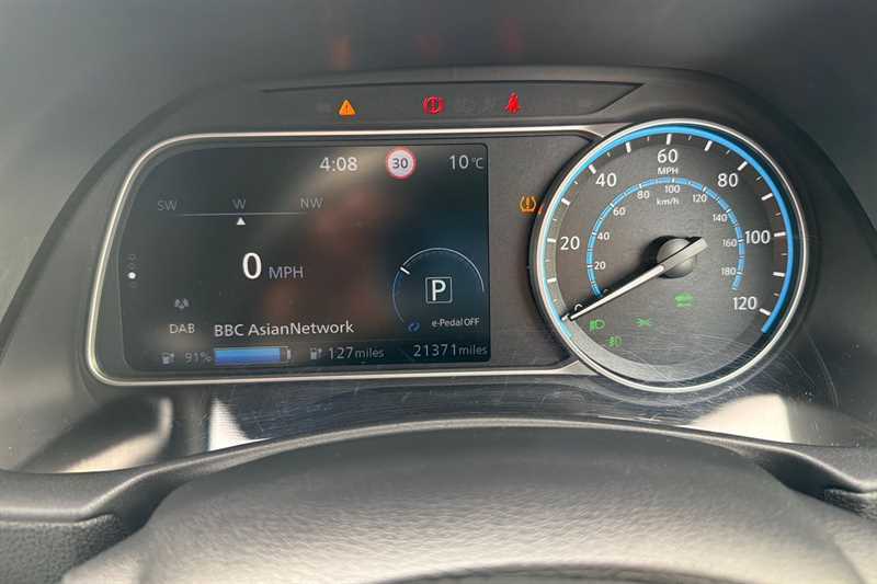 Nissan Leaf 110Kw N-connecta 39Kwh DS72LMK Black #3