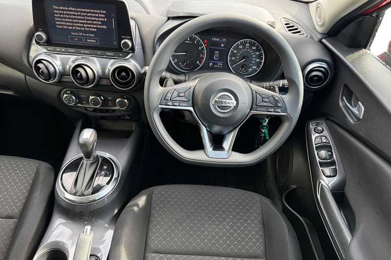 Nissan Juke 1.0 Dig-t 114 Acenta Dct DV22KWA Red #4
