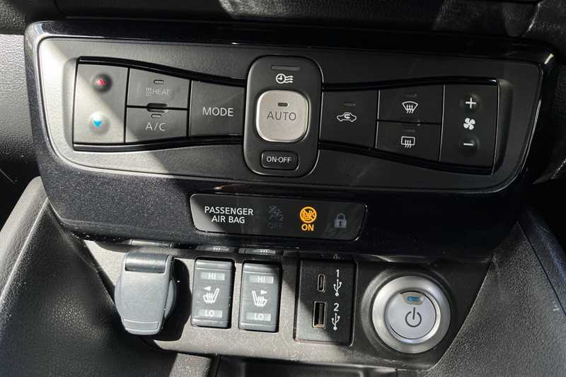 Nissan Leaf 110Kw N-connecta 40Kwh Black