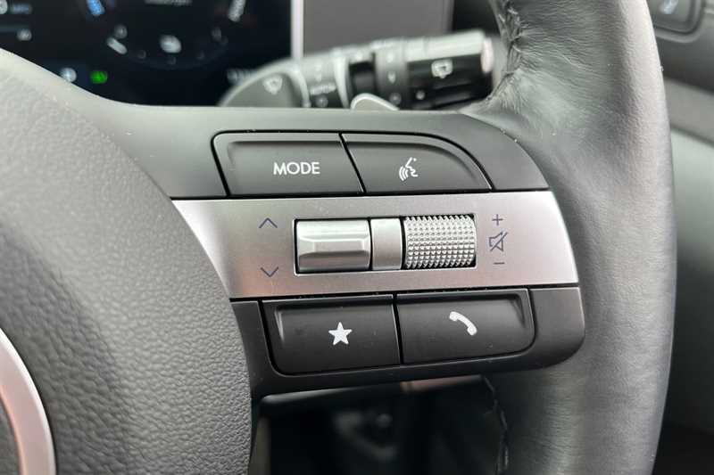 Hyundai Tucson 1.6T Plug-in Hybrid Ultimate EF25OBN White #5