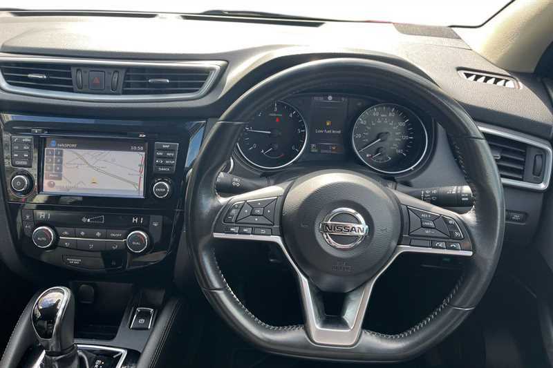 Nissan Qashqai 1.6 Dci N-connecta Xtronic Red #4