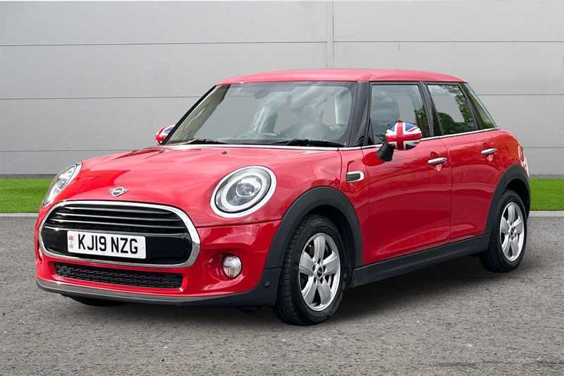 Mini Hatch 1.5 Cooper Classic II Red