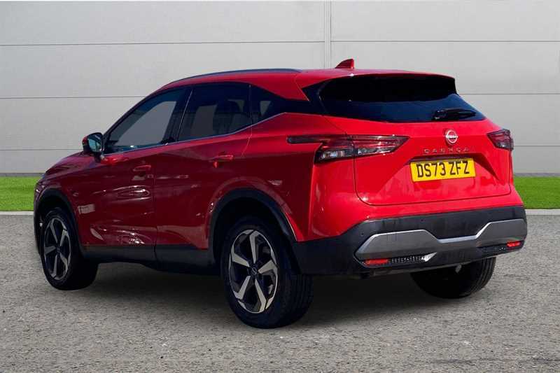 Nissan Qashqai 1.3 Dig-t Mh N-connecta DS73ZFZ Red #2