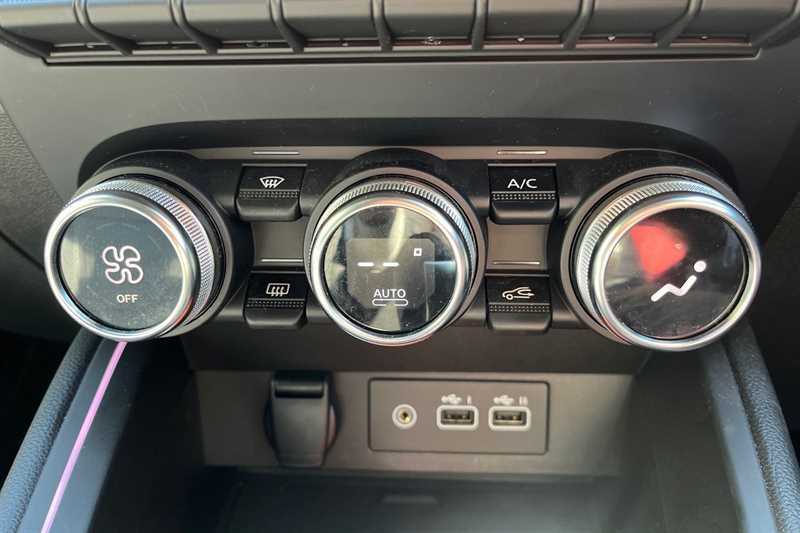Renault Clio 1.6 E-tech Hybrid 140 S Edition MW24USG Black #4