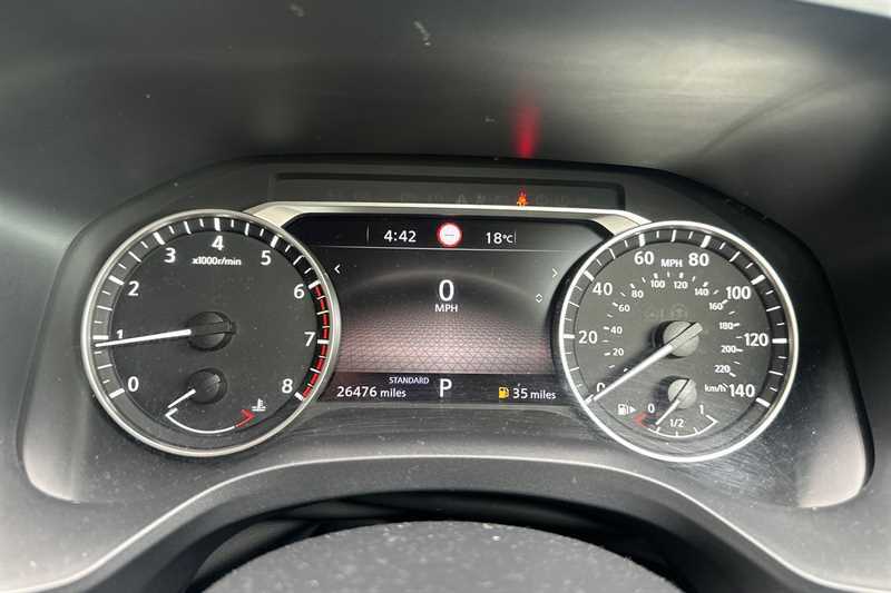 Nissan Qashqai 1.3 Dig-t Mh 158 Acenta Premium Xtronic YF72KGY Grey #3