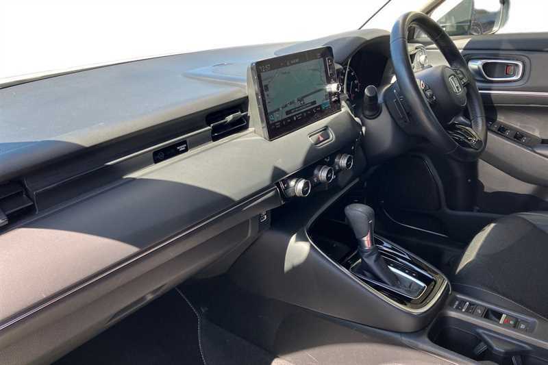 Honda Hr-V 1.5 Ehev Advance Cvt LM23JYJ White #2