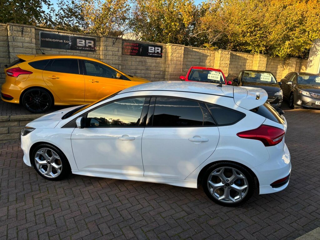 Ford Focus 2.0T Ecoboost St-2 Euro 6 Ss SV67SFF White #6