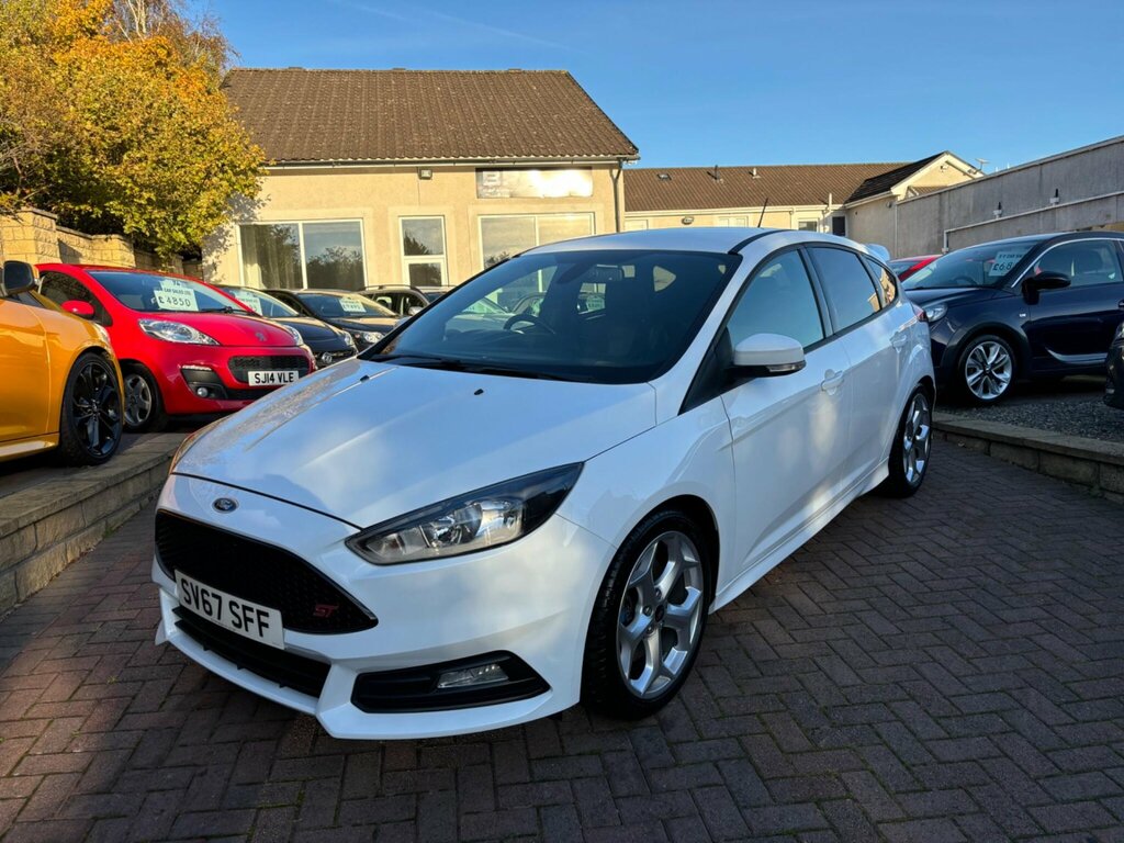 Ford Focus 2.0T Ecoboost St-2 Euro 6 Ss SV67SFF White #3