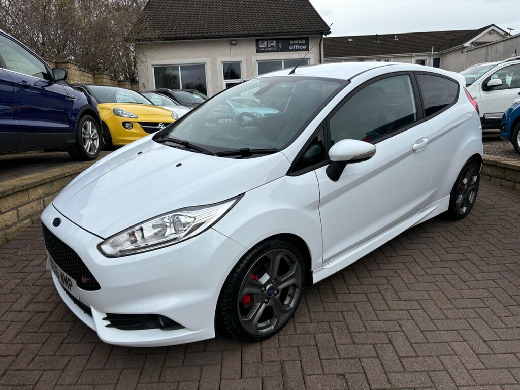 Ford Fiesta 1.6T Ecoboost St-3 Euro 6 White