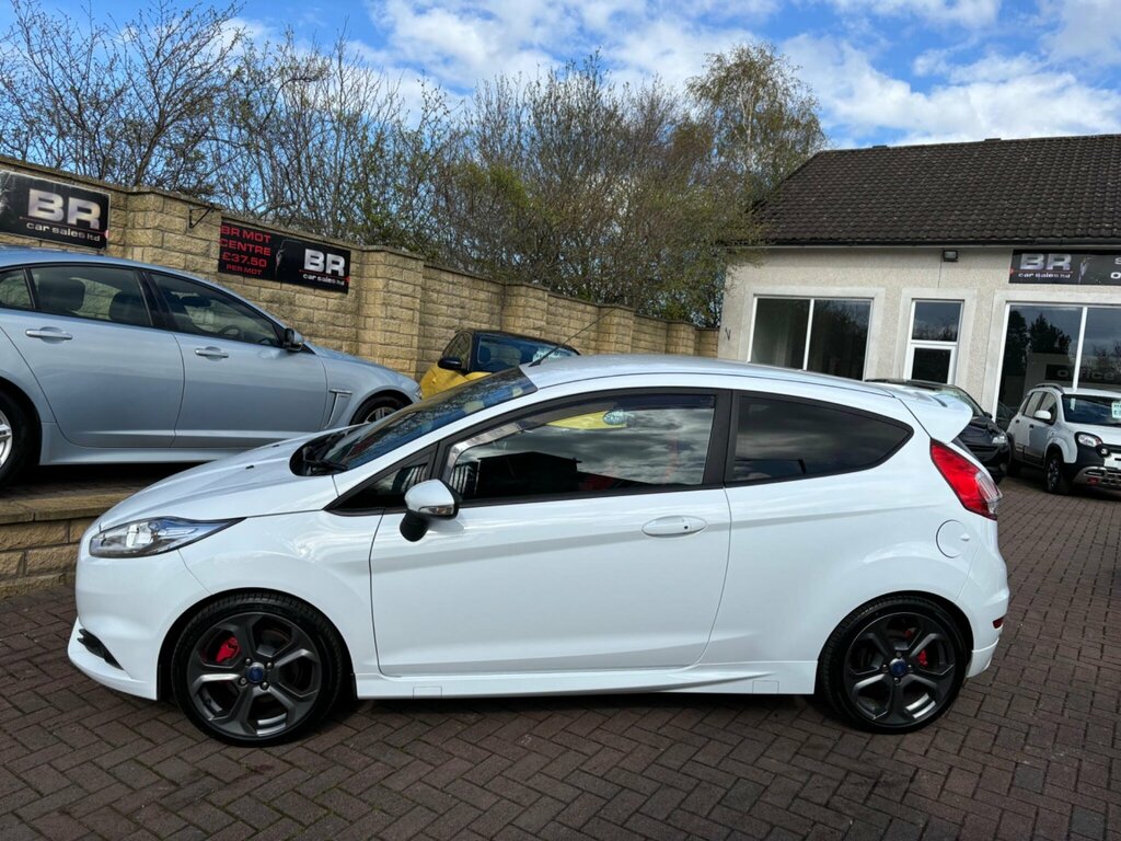 Ford Fiesta 1.6T Ecoboost St-3 Euro 6 White #4