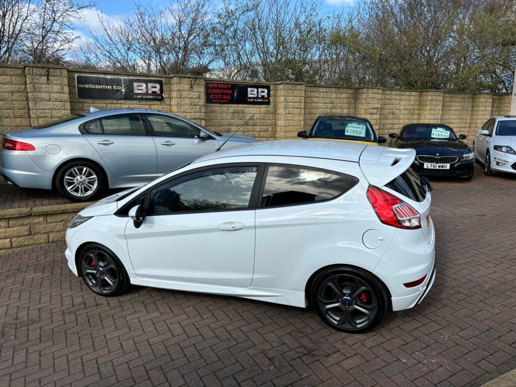 Ford Fiesta 1.6T Ecoboost St-3 Euro 6 White #5