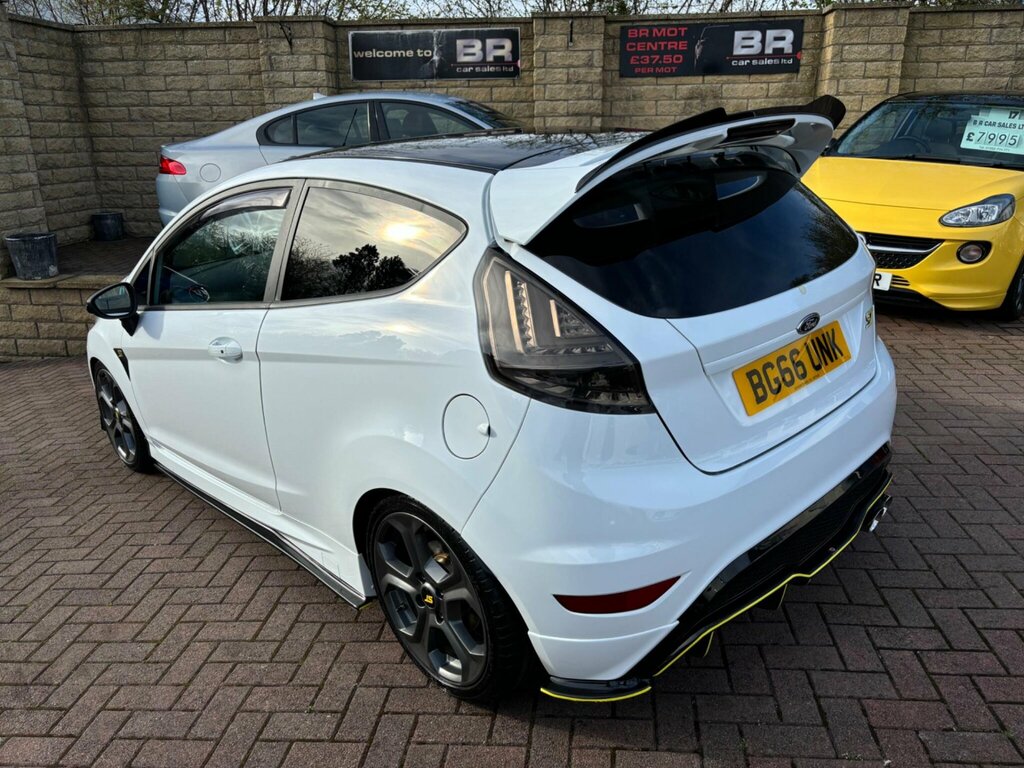 Ford Fiesta 1.6T Ecoboost St-3 Euro 6 BG66UNK White #4