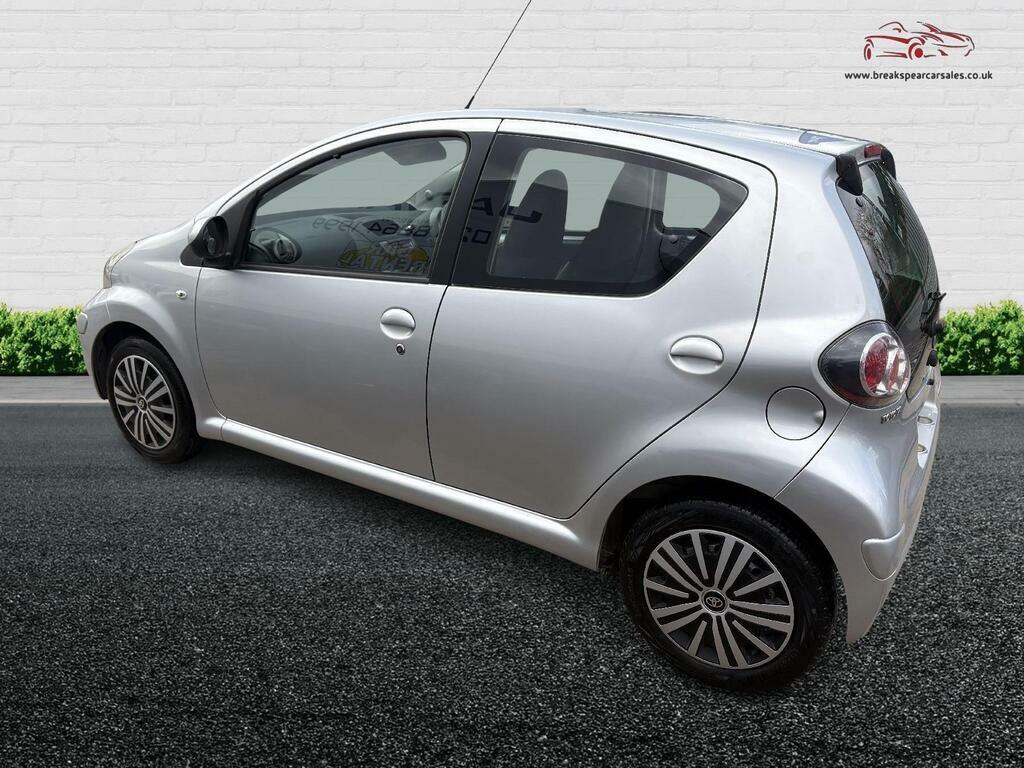 Toyota Aygo 1.0 Vvt-i Ice Euro 5 FV61FMK Silver #4