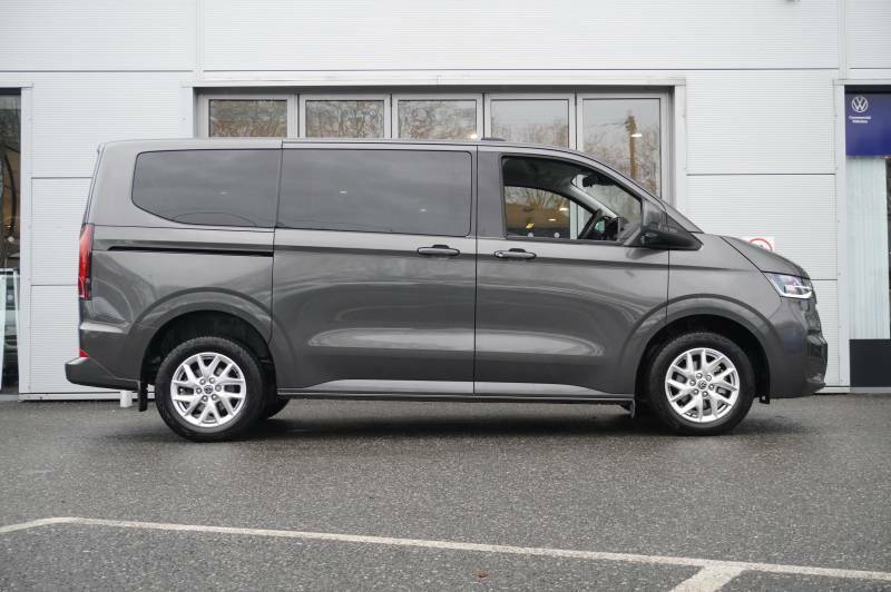 Volkswagen Transporter Shuttle T32 Tdi 170Ps Minibus Style Swb - 2025 25 #4