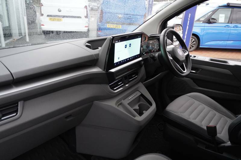 Volkswagen Transporter Shuttle T32 Tdi 170Ps Minibus Style Swb - 2025 25 #2