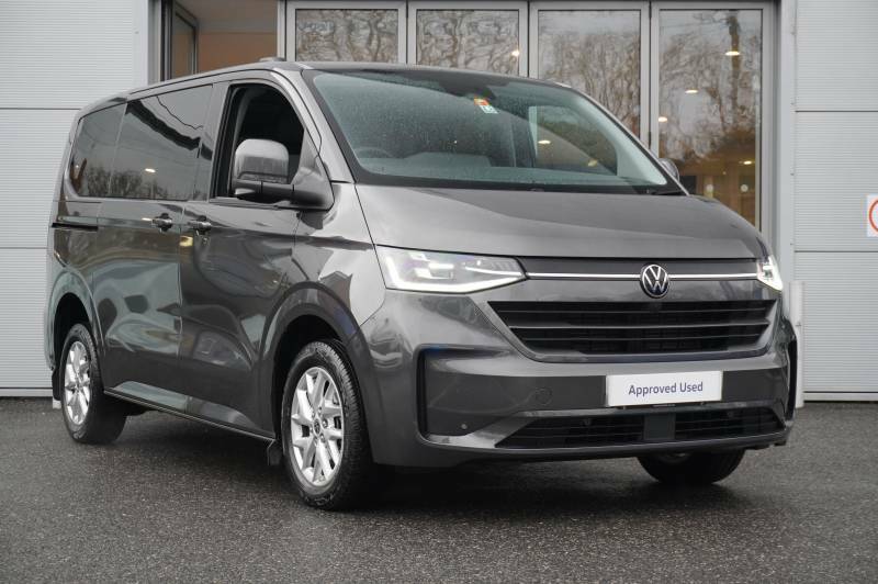 Volkswagen Transporter Shuttle T32 Tdi 170Ps Minibus Style Swb - 2025 25