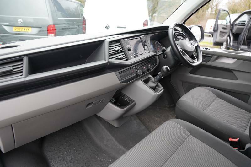 Volkswagen Transporter T30 Tdi 150 Van Startline Lwb - 2024 73 DL73UEW White #2