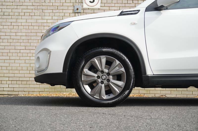 Suzuki Vitara Boosterjet 48V Hybrid Sz-t - 2021 22 KP22LXS White #5