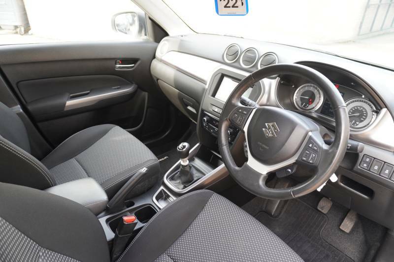 Suzuki Vitara Boosterjet 48V Hybrid Sz-t - 2021 22 KP22LXS White #6
