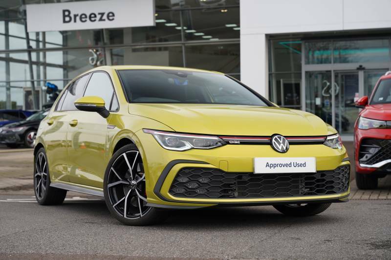 Volkswagen Golf Tsi Dsg Gti - 2024 24 Yellow