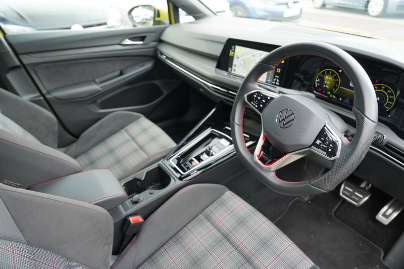 Volkswagen Golf Tsi Dsg Gti - 2024 24 HN24YOO Yellow #6