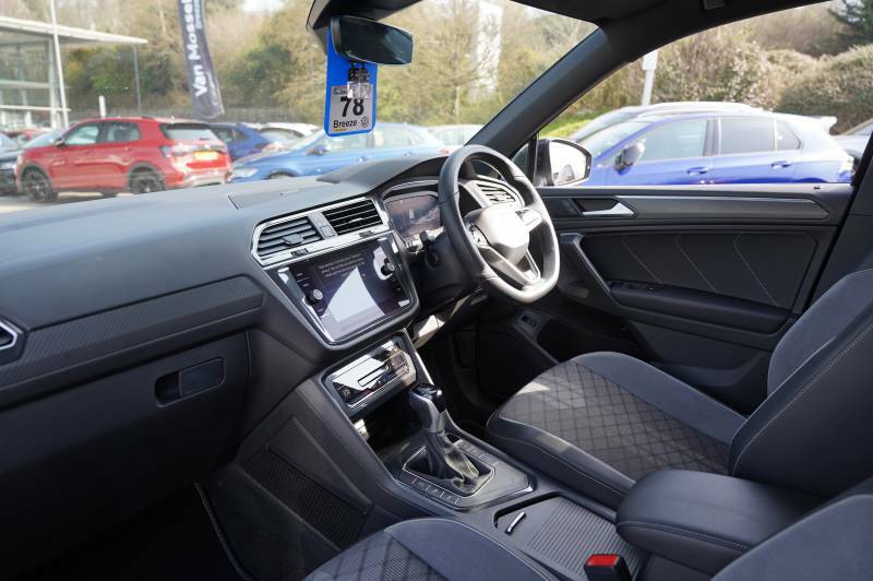 Volkswagen Tiguan Allspace Tsi Dsg R-line - 2024 73 MM73HXC Black #2