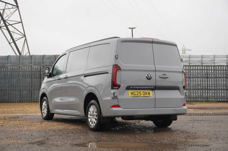 Volkswagen E-Transporter T32 65Kwh Van Commerce Pro Swb - 2025 25 HG25OKW Grey #3