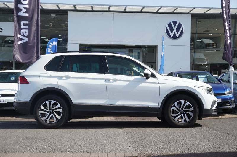 Volkswagen Tiguan Tsi 150 Active - 2022 22 HG22MMK White #4