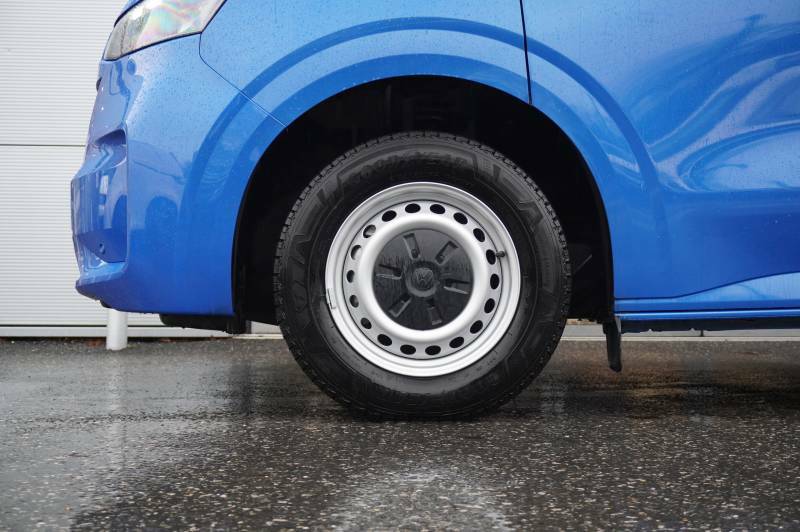 Volkswagen E-Transporter T32 65Kwh Van Commerce Plus Swb - 2025 75 HJ75NWU Blue #5