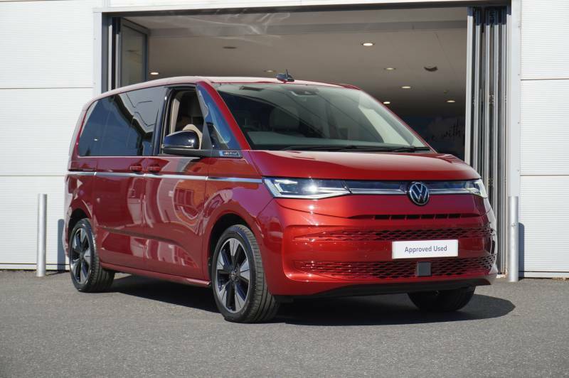 Volkswagen Multivan Tdi Dsg Style - 2026 25 Red