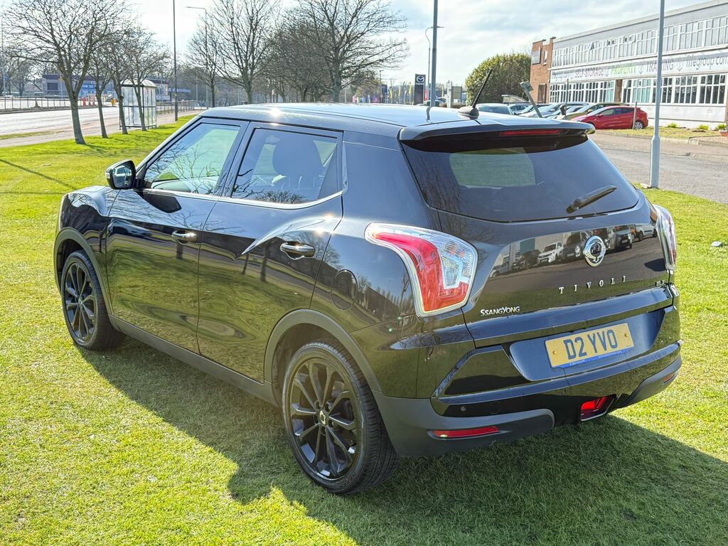SsangYong Tivoli 1.6 E-xgi Elx Suv Euro 6 Ss Black #4