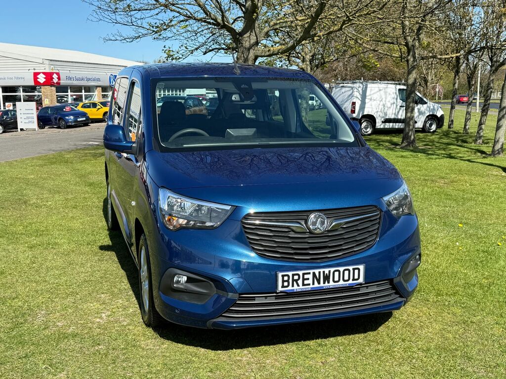 Vauxhall Combo Life 1.5 Turbo D Blueinjection Energy XL Mpv Blue #2