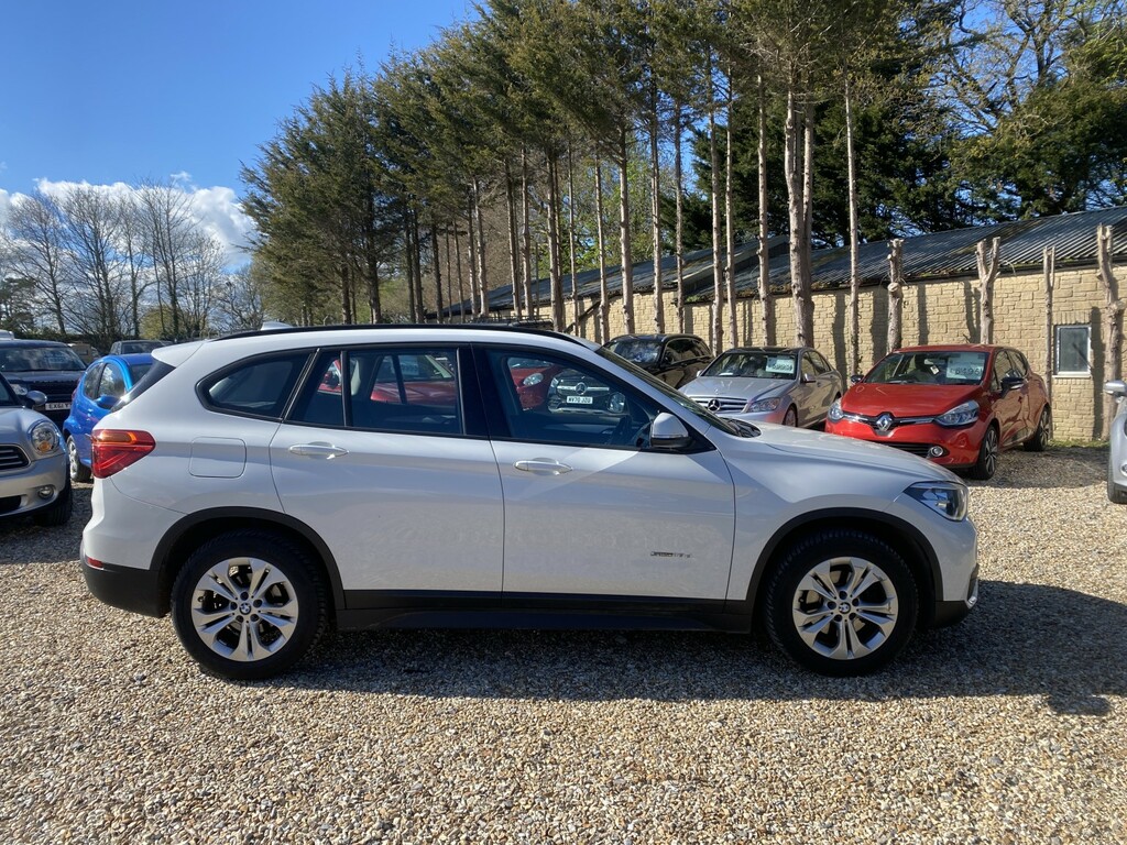 BMW X1 Suv 2.0 X1 Sdrive18d Se 2017 White #2