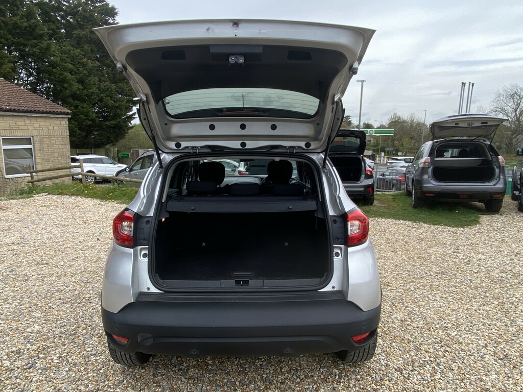 Renault Captur Suv 1.5 Dynamique S Medianav Dci 90 Stop Start Silver #2