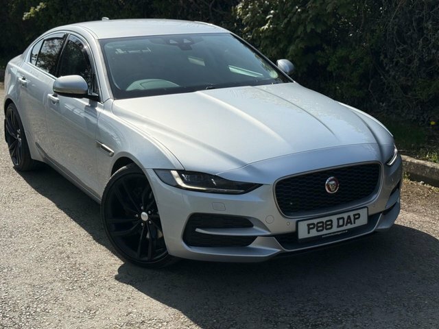 Jaguar XE 2.0 D180 Se Saloon Euro 6 S S 1 P88DAP Silver #4