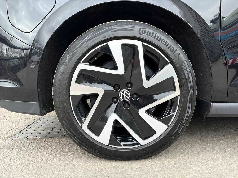 Volkswagen ID.Buzz 210Kw Style Pro 86Kwh Lwb 7 Seat KY75OWJ Black #5