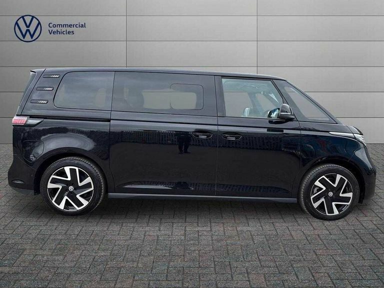 Volkswagen ID.Buzz 210Kw Style Pro 86Kwh Lwb 7 Seat KY75OWJ Black #4