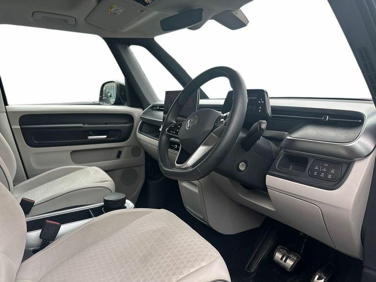 Volkswagen ID.Buzz 210Kw Style Pro 86Kwh Lwb 7 Seat KY25TTX Black #6