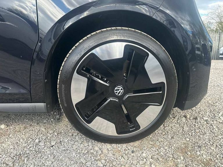 Volkswagen ID.Buzz 210Kw Style Pro 86Kwh Lwb 7 Seat KY25TTX Black #5