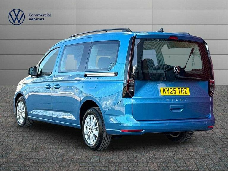 Volkswagen Caddy Maxi Life 2.0 Tdi 122 Life Dsg Blue #3