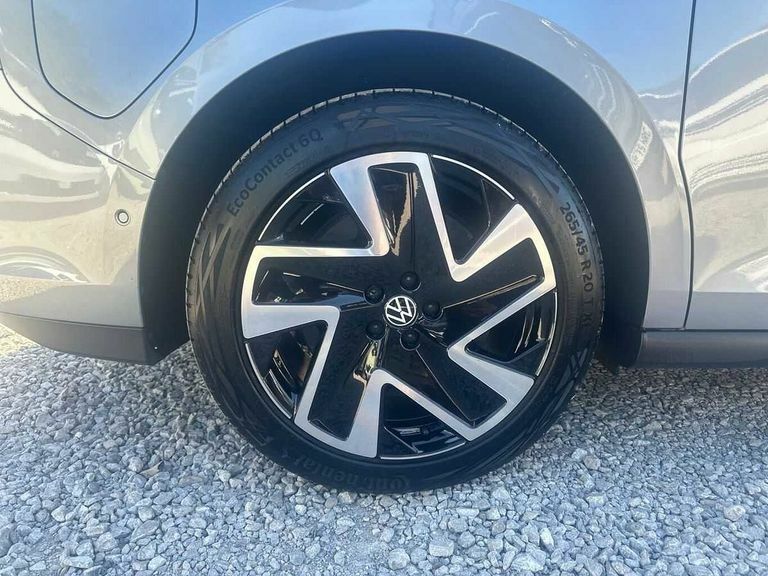 Volkswagen ID.Buzz 210Kw Style Pro 86Kwh Lwb 7 Seat KM25FOF Silver #5
