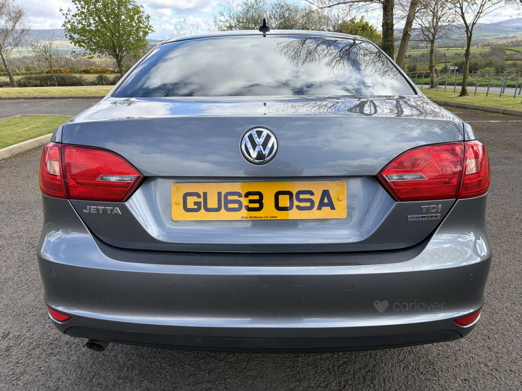 Volkswagen Jetta 1.6 Tdi Cr Bluemotion Silver #10