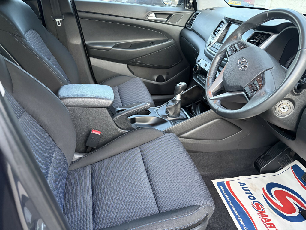 Hyundai Tucson Se Nav Blue Drive 2Wd Crdi EX17YDR  #6