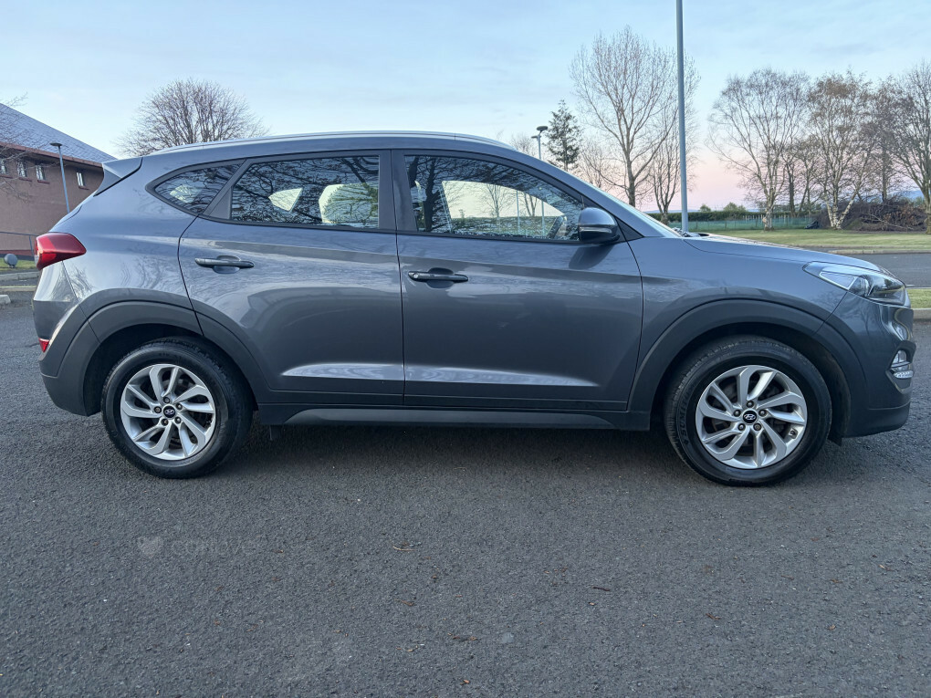 Hyundai Tucson Se Nav Blue Drive 2Wd Crdi EX17YDR  #3