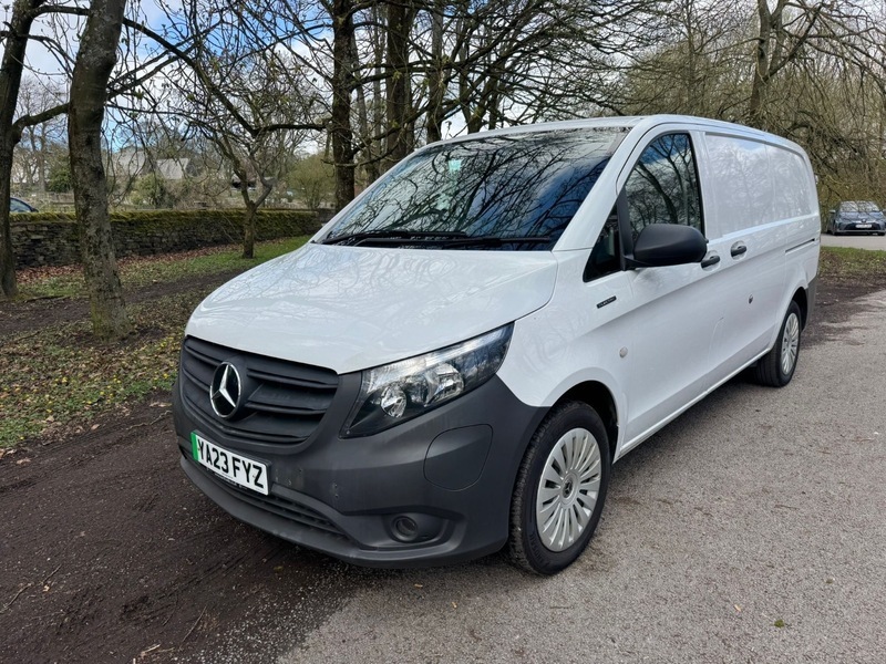 Mercedes-Benz V Class 66 Progressive L2 White