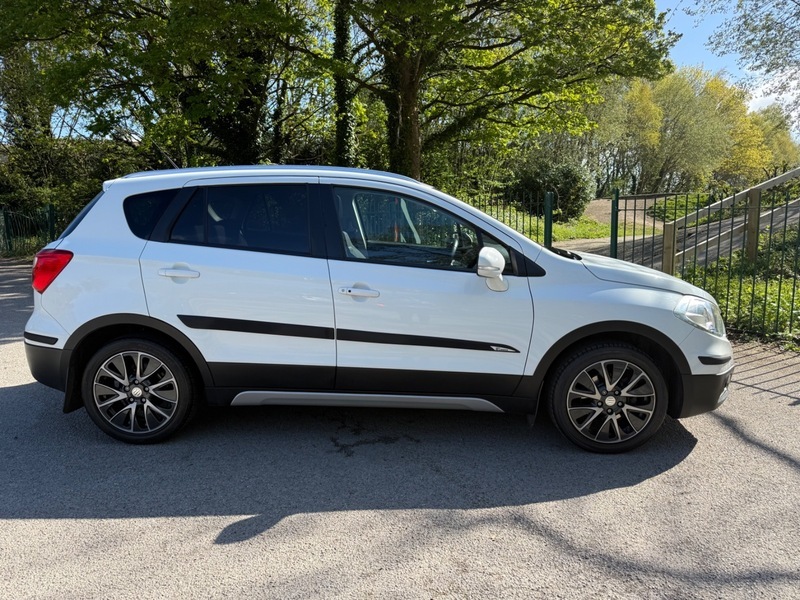 Suzuki SX4 Sz-t Allgrip White #5